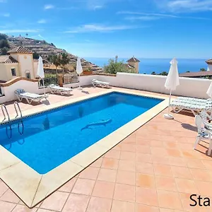 https://apartamentoslatin-nerja-villas.es-andalucia.com