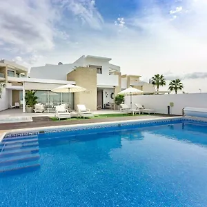 https://villa-white-whale.adeje-hotels.com