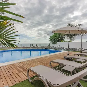 https://villa-isabella-costa-adeje-tenerife.tenerifehoteles.net