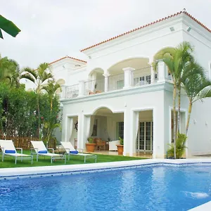 https://villa-esplendida.tenerifehoteles.net