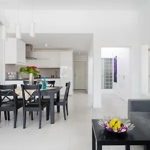 https://apartment-eden-island-village.adeje-hotels.com